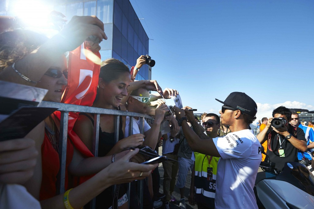 Hamilton, que foi o mais veloz desta sexta em Hungaroring (Divulgação)